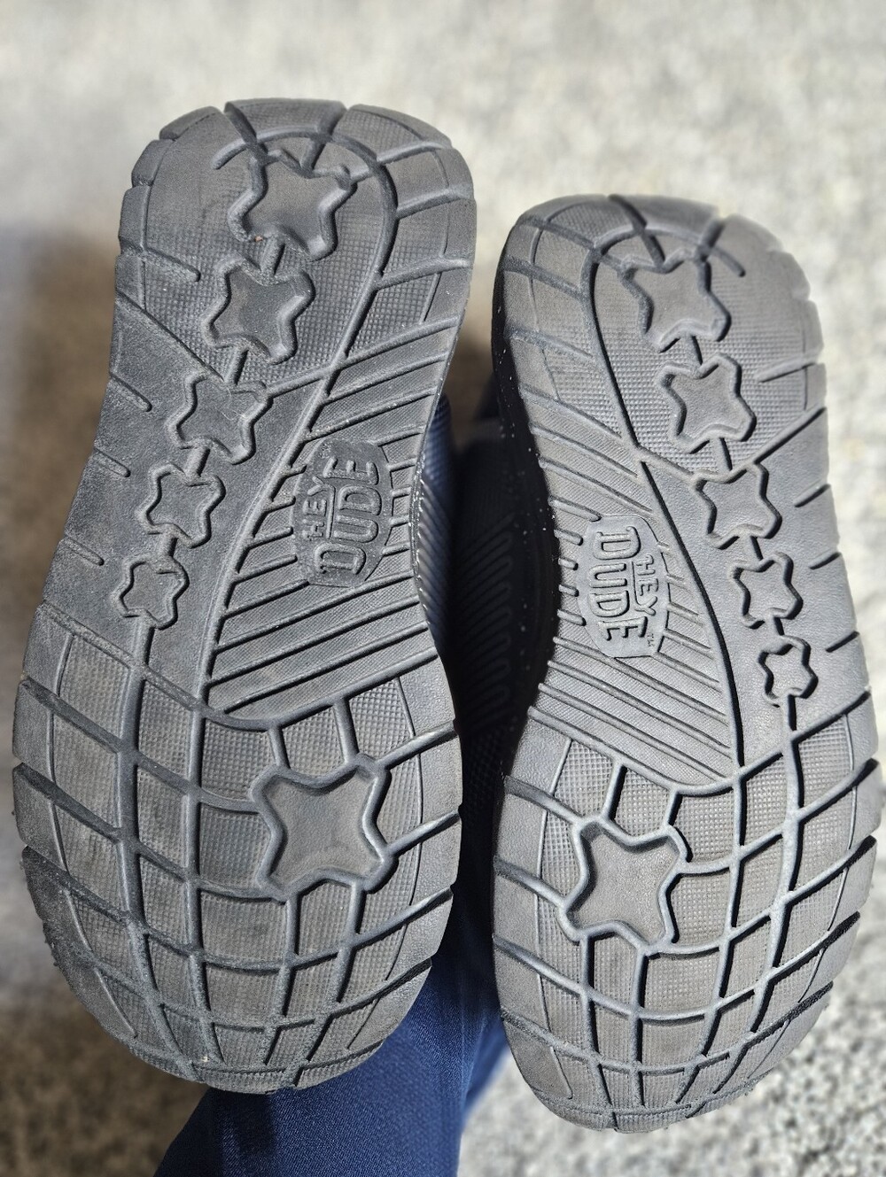 Youth All Black Hey Dudes Size 7 - Picture 3 of 5